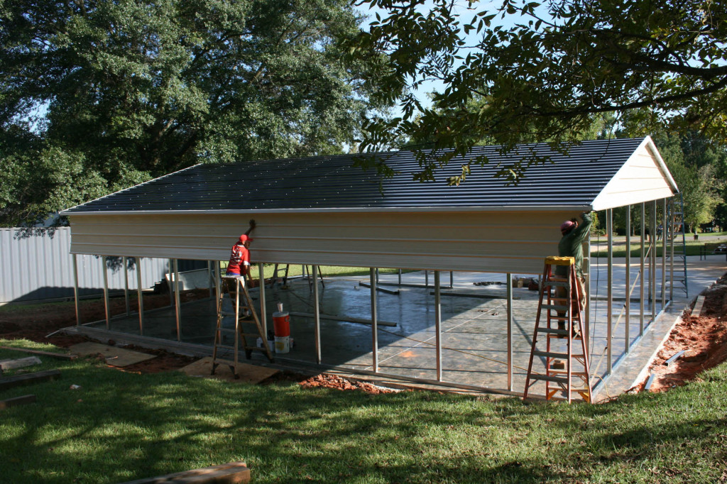 Steel wall assembly of garage for residential home